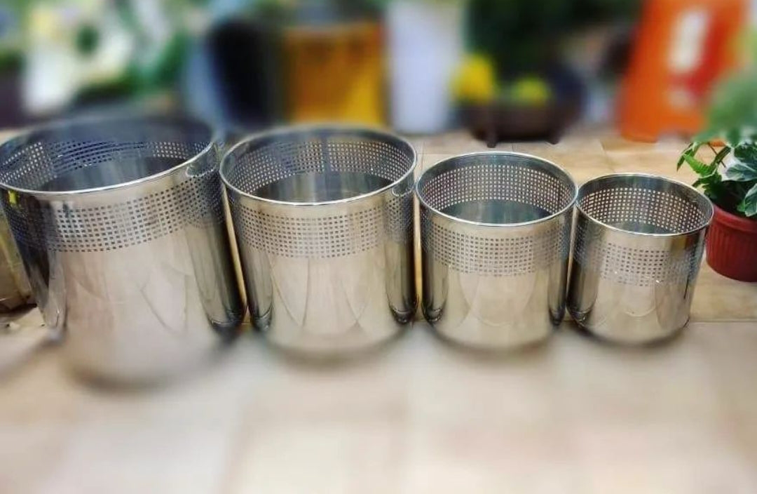 metal planter2 metal planter2